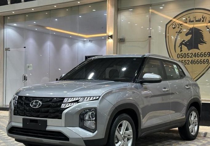 Подержанный Hyundai Creta II, 1.5 л, 2023 в Саудовская Аравия, Эр-Рияд от Ramz Al Asalah رمز الاصالة Серебристый цвет.  | AUTO.AE | Объявление #249528