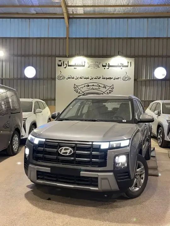 جديدة Hyundai Creta فيس ليفت الثاني, 1.5 l, 2026 في في المملكة العربية السعودية, الرياض من Al Janoub Cars معرض الجنوب الحديث للسيارات، اللون رمادي. مواصفات الخليج | AUTO.AE | إعلان #258237