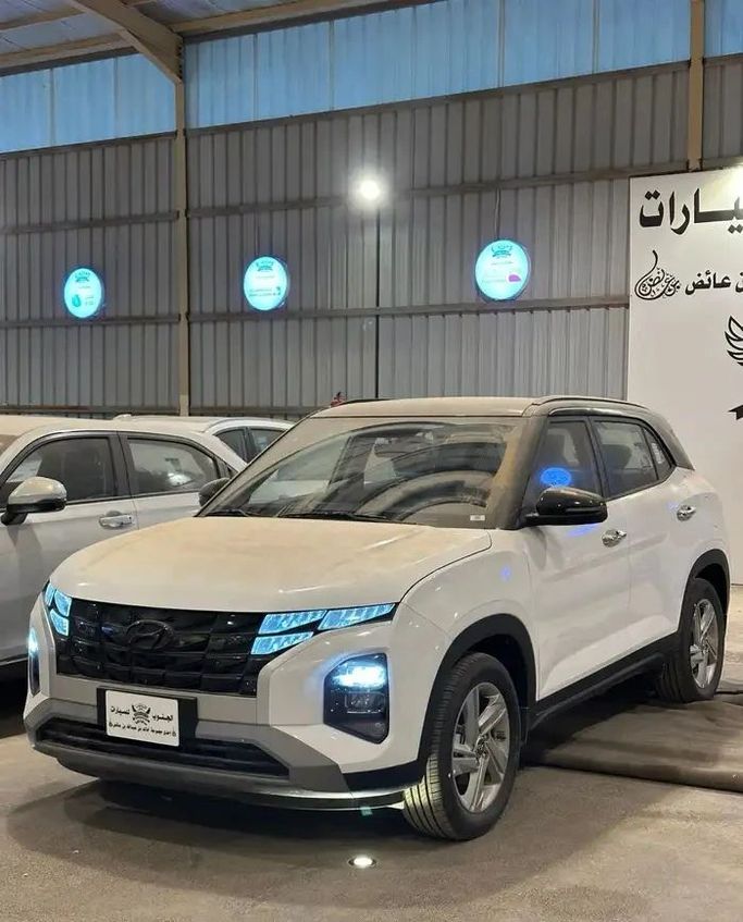 جديدة Hyundai Creta فيس ليفت الثاني, 1.5 l, 2025 في في المملكة العربية السعودية, الرياض من Al Janoub Cars معرض الجنوب الحديث للسيارات، اللون أبيض. مواصفات الخليج | AUTO.AE | إعلان #258245