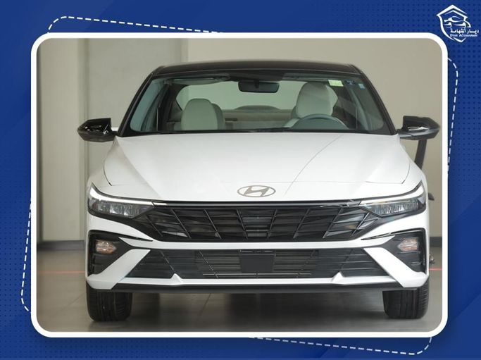 Новый Hyundai Elantra VII (CN7) Рестайлинг, 2.0 л, 2026 в Саудовская Аравия, Эр-Рияд от Diar Al Shahama ديار الشهامة Белый цвет. Other | AUTO.AE | Объявление #249120