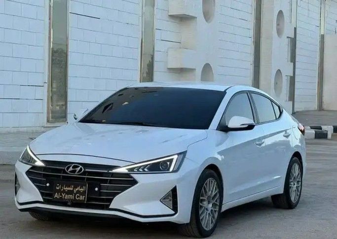 Подержанный Hyundai Elantra VI (AD) Рестайлинг, 1.6 л, 2020 в Саудовская Аравия, Эр-Рияд от Al Yami Cars  معرض اليامي للسيارات Белый цвет. GCC | AUTO.AE | Объявление #259912
