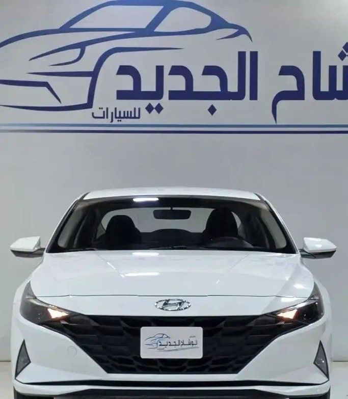 مستعملة Hyundai Elantra VII (CN7), 2.0 l, 2021 في في المملكة العربية السعودية, الرياض من Al Wishah Cars معرض الوشاح للسيارات، اللون أبيض. مواصفات الخليج | AUTO.AE | إعلان #259966
