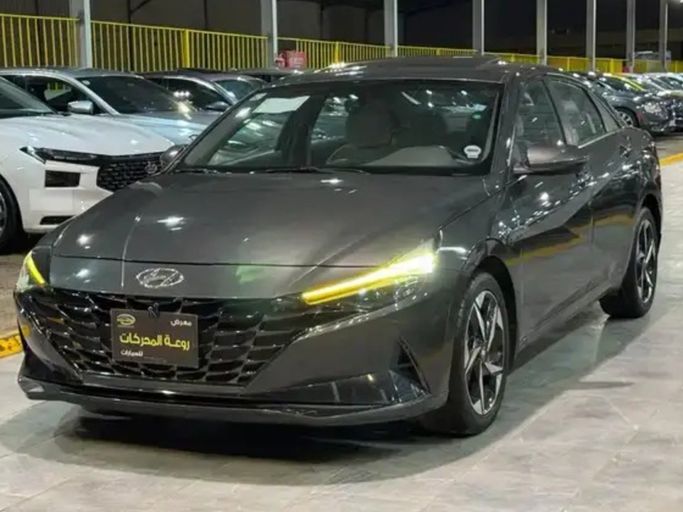 Подержанный Hyundai Elantra VII (CN7) Рестайлинг, 1.6 л, 2023 в Саудовская Аравия, Эр-Рияд от Rawat Motors شركة معرض روعة المحركات للسيارات Серый цвет.  | AUTO.AE | Объявление #263925
