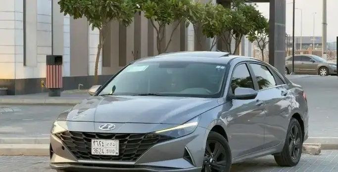 Used ⁦Hyundai Elantra VII (CN7), 2.0 l, 2021⁩ in Saudi Arabia, Riyadh by شركة رمال الأندلس للسيارات, Grey color.  | AUTO.AE | Listing #288908