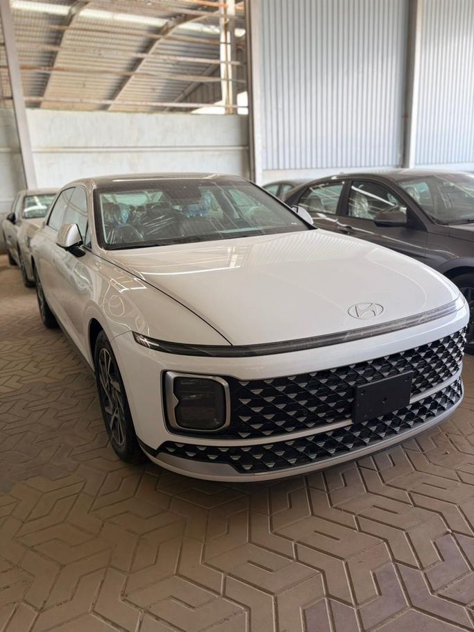 Новый Hyundai Grandeur VII, 3.5 л, 2025 в Саудовская Аравия, Эр-Рияд от Abdullah Sharaf Cars معرض عبدالله شرف للسيارات Белый цвет. GCC | AUTO.AE | Объявление #246743