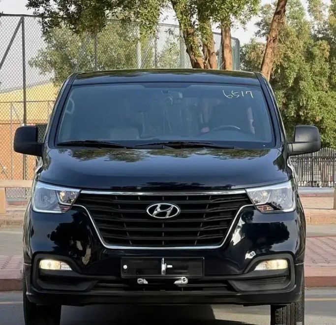Подержанный Hyundai H-1 II (TQ) Рестайлинг 2, 2.5 л, 2021 в Саудовская Аравия, Эр-Рияд от Sumou Al Markabat 2 معرض سمو المركبات Черный цвет.  | AUTO.AE | Объявление #259815