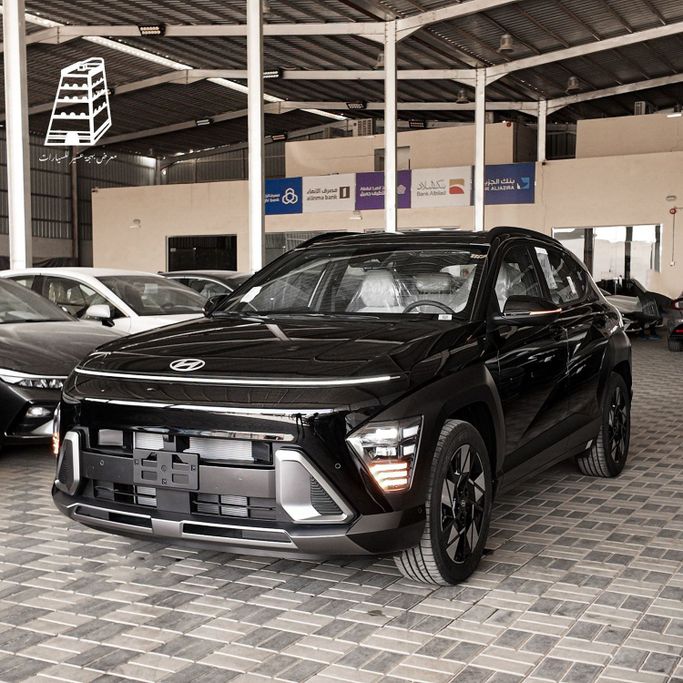 جديدة Hyundai Kona II (SX2), 1.6 l, 2026 في في المملكة العربية السعودية, الرياض من Bahjat Aseer Auto Exhibition معرض بهجة عسير للسيارات، اللون أسود.  | AUTO.AE | إعلان #252248