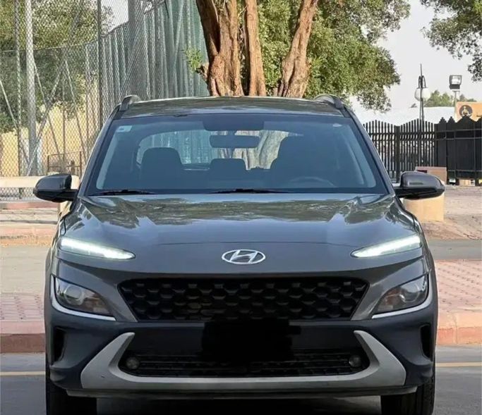 مستعملة Hyundai Kona أنا فيس ليفت, 1.6 l, 2022 في في المملكة العربية السعودية, الرياض من Sumou Al Markabat 2 معرض سمو المركبات، اللون رمادي.  | AUTO.AE | إعلان #259828