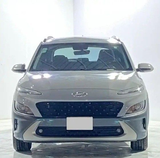 Подержанный Hyundai Kona I Рестайлинг, 1.6 л, 2021 в Саудовская Аравия, Эр-Рияд от Bayraq Al Ibda’a Cars معرض بيرق الابداع Серый цвет.  | AUTO.AE | Объявление #261733