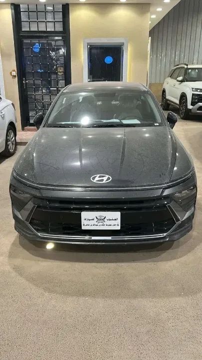 جديدة Hyundai Sonata عملية فيس ليفت VIII (DN8), 2.5 l, 2026 في في المملكة العربية السعودية, الرياض من Al Janoub Cars معرض الجنوب الحديث للسيارات، اللون أسود. مواصفات الخليج | AUTO.AE | إعلان #258221