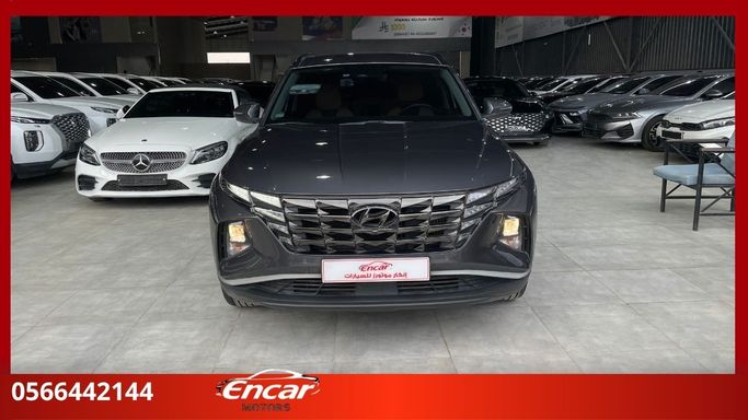مستعملة Hyundai Tucson رابعاً, 1.6 l, 2021 في في المملكة العربية السعودية, الرياض من معرض إنكار موتورز للسيارات Encar Motors، اللون رمادي. المواصفات الكورية | AUTO.AE | إعلان #251024