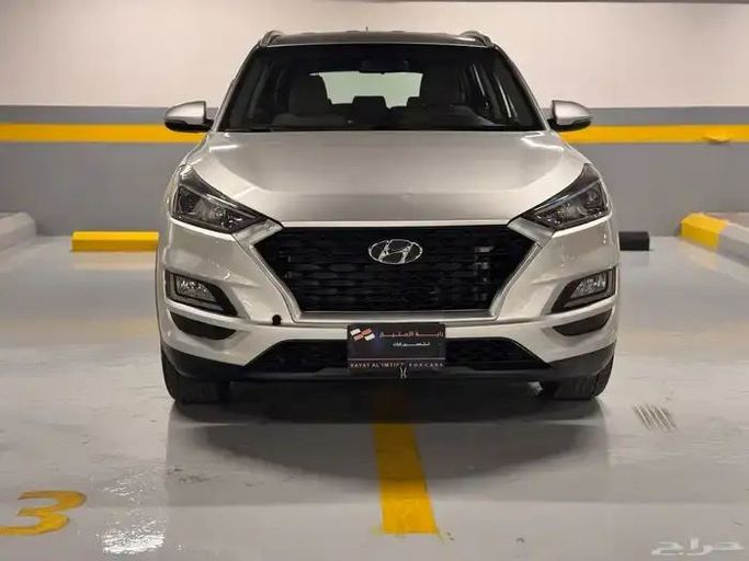 Новый Hyundai Tucson III Рестайлинг, 2.0 л, 2021 в Саудовская Аравия, Эр-Рияд от Rayat Al Amtayaz راية الامتياز Серебристый цвет. Other | AUTO.AE | Объявление #253373
