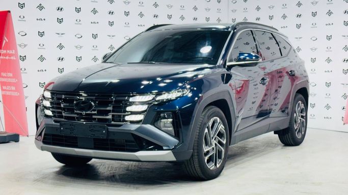 مستعملة Hyundai Tucson فيس ليفت IV, 2.0 l, 2025 في في المملكة العربية السعودية, الرياض من SAM MOTORS سام موتورز لاستيراد السيارات، اللون أزرق.  | AUTO.AE | إعلان #254323