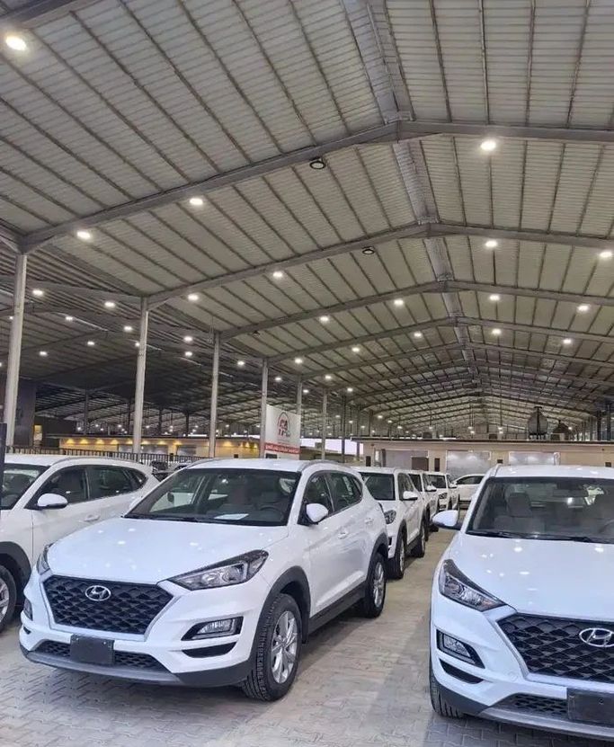 Used Hyundai Tucson III Facelift, 2.4 l, 2021 in Saudi Arabia, Riyadh by Fahad Salman & Ali Al Omair شركة فهد سلمان وعلي العمير للسيارات, White color. GCC Specs | AUTO.AE | Listing #257318