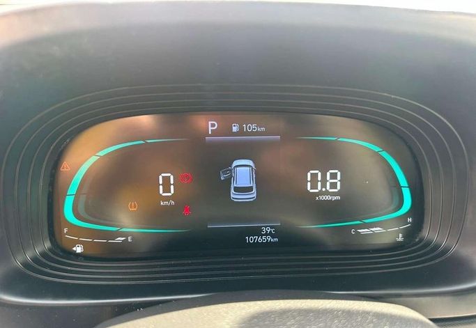 Подержанный Hyundai Venue I (Indian Market) Рестайлинг, 1.0 л, 2024 в Саудовская Аравия, Эр-Рияд от Al Shukh شركة معرض الشيوخ للسيارات Серебристый цвет.  | AUTO.AE | Объявление #296213 — фото 8 из 15