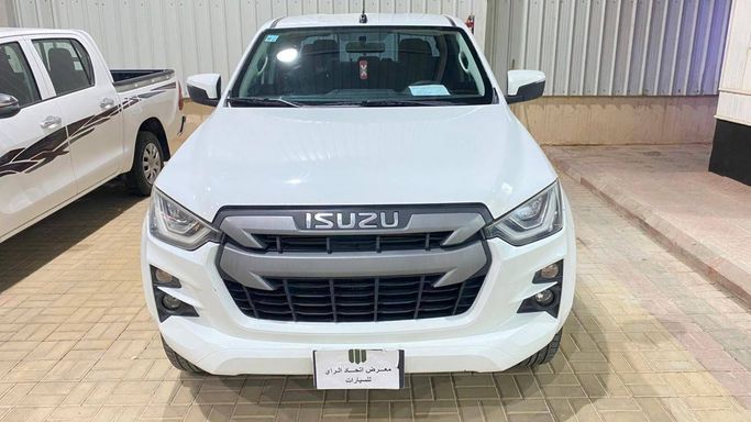 Подержанный Isuzu D-Max II Рестайлинг, 3.0 л, 2022 в Саудовская Аравия, Эр-Рияд от Atehad AlRaiy معرض اتحاد الراي للسيارات Белый цвет.  | AUTO.AE | Объявление #250608