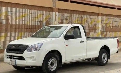 Used Isuzu D-Max II Facelift, 2.5 l, 2022 in Saudi Arabia, Riyadh by معرض شموخ الشرق Shumokh Al - Sharq, White color. GCC Specs | AUTO.AE | Listing #264202