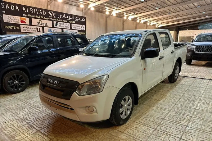 جديدة ⁦Isuzu D-Max فيس ليفت الثاني، 1.9 l، 2026⁩ في في المملكة العربية السعودية, الرياض من Sada Al Riyadh صدى الرياض، اللون أبيض. مواصفات الخليج | AUTO.AE | إعلان #289029