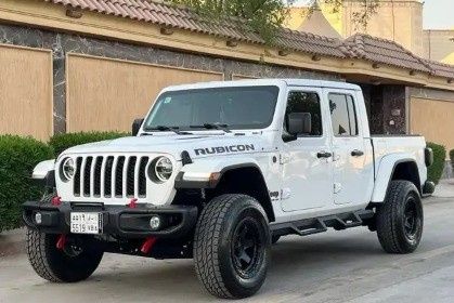 مستعملة Jeep Gladiator II (JT), 3.6 l, 2021 في في المملكة العربية السعودية, الرياض من معرض شموخ الشرق Shumokh Al - Sharq، اللون أبيض. مواصفات الخليج | AUTO.AE | إعلان #264298