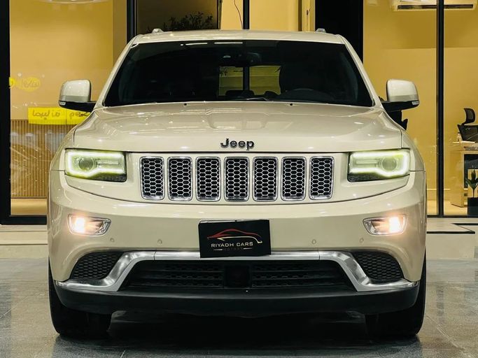 Подержанный Jeep Grand Cherokee IV (WK2) Рестайлинг, 5.7 л, 2014 в Саудовская Аравия, Эр-Рияд от Riyadh Cars معرض الرياض للسيارات Светло-коричневый цвет. GCC | AUTO.AE | Объявление #257693