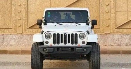 مستعملة Jeep Wrangler III (JK), 3.8 l, 2011 في في المملكة العربية السعودية, الرياض من Al Qaiser Showroom معرض القيصر للسيارات، اللون أبيض.  | AUTO.AE | إعلان #267161