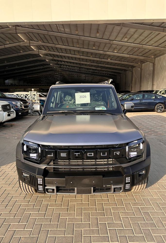 جديدة Jetour T2, 2.0 l, 2026 في في المملكة العربية السعودية, الرياض من Asl Al Etemad معرض اصل الاعتماد للسيارات، اللون رمادي.  | AUTO.AE | إعلان #247308