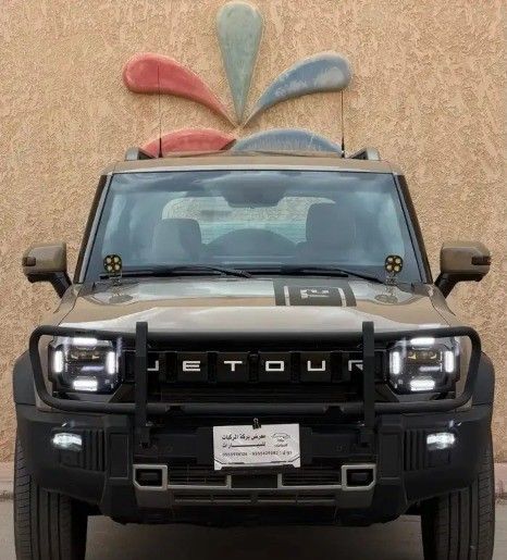 Used Jetour T2, 2.0 l, 2025 in Saudi Arabia, Riyadh by Barakat Al Markabat Cars معرض بركة المركبات للسيارات, Golden color. GCC Specs | AUTO.AE | Listing #260565