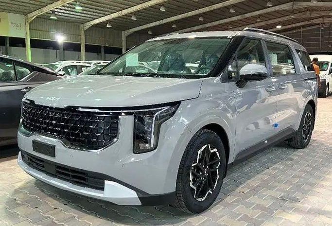 جديدة Kia Carnival فيس ليفت IV, 3.5 l, 2026 في في المملكة العربية السعودية, الرياض من Al Saadi معرض عبيد السعدي، اللون رمادي. مواصفات الخليج | AUTO.AE | إعلان #244534