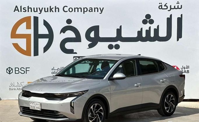 Used Kia K3 II (BD FL), 1.6 l, 2023 in Saudi Arabia, Riyadh by Al Shukh شركة معرض الشيوخ للسيارات, Silver color.  | AUTO.AE | Listing #296224 — photo 2 of 14