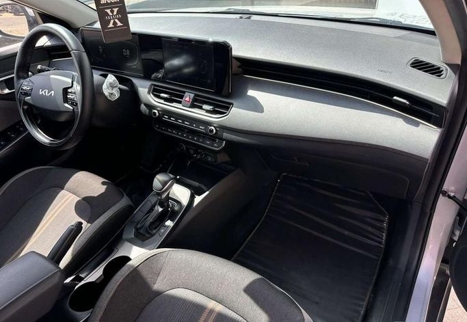 Used Kia K3 II (BD FL), 1.6 l, 2023 in Saudi Arabia, Riyadh by Al Shukh شركة معرض الشيوخ للسيارات, Silver color.  | AUTO.AE | Listing #296224 — photo 13 of 14