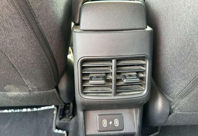 Used Kia K3 II (BD FL), 1.6 l, 2023 in Saudi Arabia, Riyadh by Al Shukh شركة معرض الشيوخ للسيارات, Silver color.  | AUTO.AE | Listing #296224 — photo 8 of 14