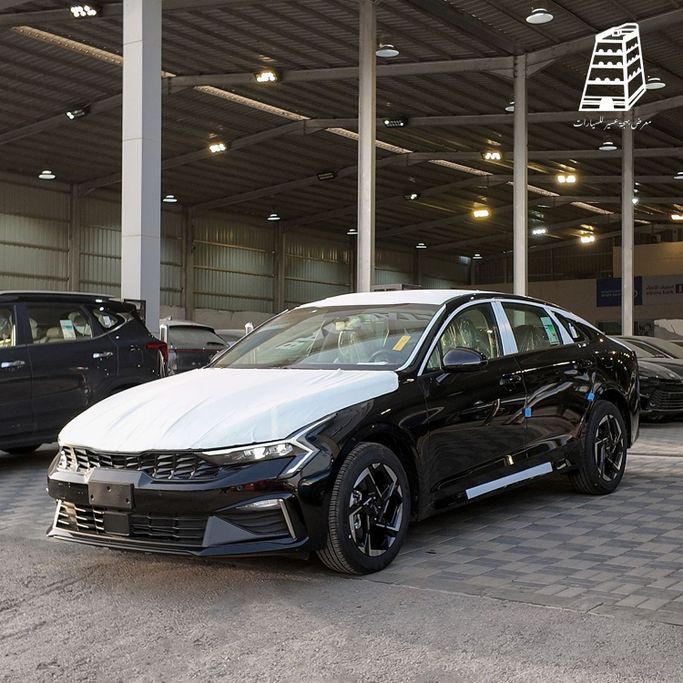 Новый Kia K5 III Рестайлинг, 2.5 л, 2026 в Саудовская Аравия, Эр-Рияд от Bahjat Aseer Auto Exhibition معرض بهجة عسير للسيارات Черный цвет.  | AUTO.AE | Объявление #252667