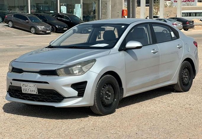 مستعملة Kia Rio فيس ليفت IV (SC)، 1.4 لتر، 2023 في المملكة العربية السعودية، الرياض من Al Shukh شركة معرض الشيوخ للسيارات، اللون فضي.  | AUTO.AE | إعلان #296199 — صورة 6 من 13