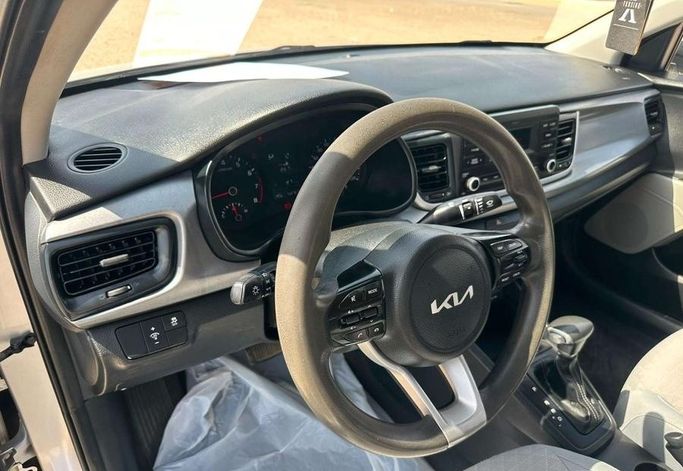 مستعملة Kia Rio فيس ليفت IV (SC)، 1.4 لتر، 2023 في المملكة العربية السعودية، الرياض من Al Shukh شركة معرض الشيوخ للسيارات، اللون فضي.  | AUTO.AE | إعلان #296199 — صورة 7 من 13