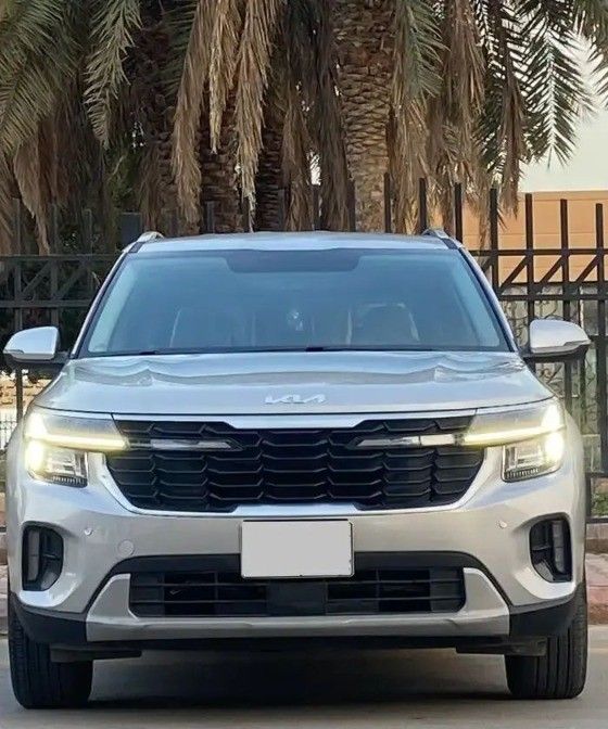 Used Kia Seltos I Facelift, 1.4 l, 2024 in Saudi Arabia, Riyadh by Bayraq Al Ibda’a Cars معرض بيرق الابداع, Silver color.  | AUTO.AE | Listing #261513