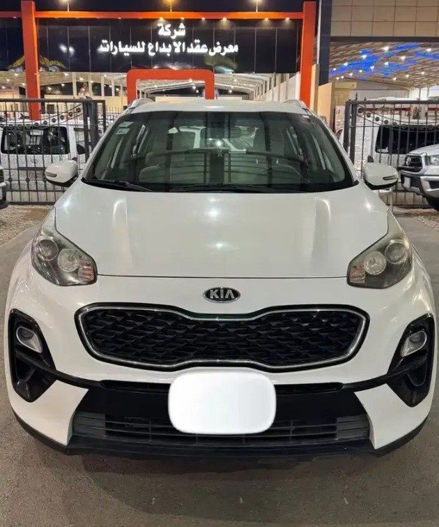 Подержанный Kia Sportage IV Рестайлинг, 2.0 л, 2021 в Саудовская Аравия, Эр-Рияд от معرض امتياز الشفا للسيارات Белый цвет.  | AUTO.AE | Объявление #264257