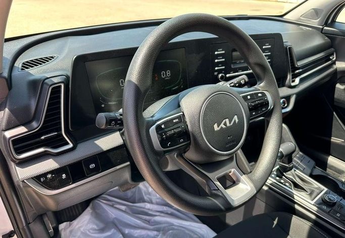 Used Kia Sportage V, 2.0 l, 2024 in Saudi Arabia, Riyadh by Al Shukh شركة معرض الشيوخ للسيارات, White color.  | AUTO.AE | Listing #296194 — photo 11 of 11