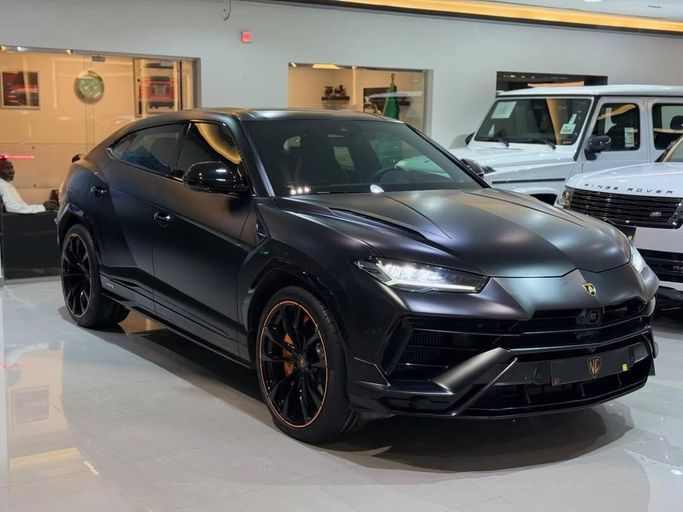 مستعملة Lamborghini Urus S أنا فيس ليفت, 4.0 l, 2024 في في المملكة العربية السعودية, الرياض من Black Car ، اللون أسود.  | AUTO.AE | إعلان #256644