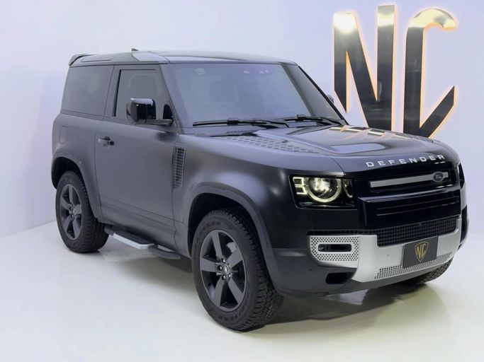 مستعملة Land Rover Defender P400 ثانياً, 3.0 l, 2024 في في المملكة العربية السعودية, الرياض من Black Car ، اللون رمادي. مواصفات الخليج | AUTO.AE | إعلان #255861