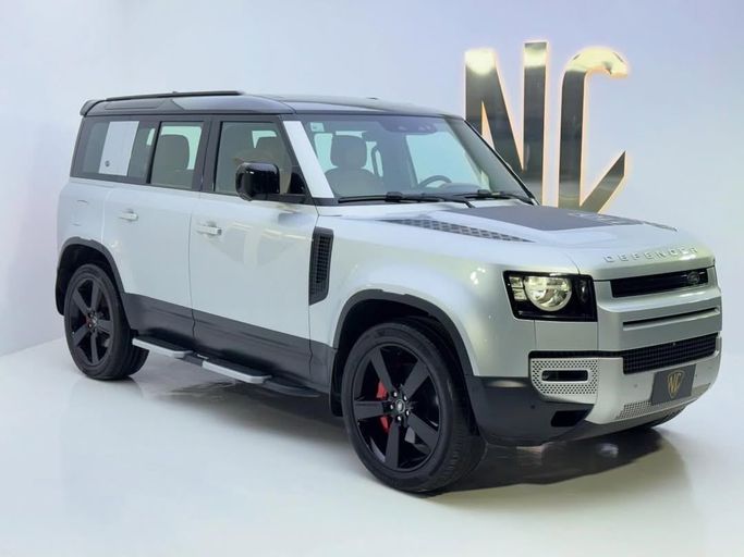 مستعملة Land Rover Defender 110 ثانياً, 3.0 l, 2023 في في المملكة العربية السعودية, الرياض من Black Car ، اللون بيج. مواصفات الخليج | AUTO.AE | إعلان #256147