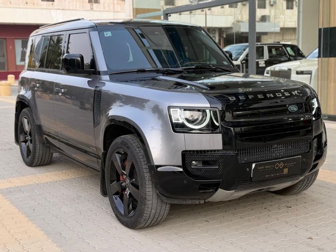 Подержанный Land Rover Defender 110 II, 3.0 л, 2023 в Саудовская Аравия, Эр-Рияд от ALO CAR معرض ألو كار للسيارات Серебристый цвет. GCC | AUTO.AE | Объявление #256662