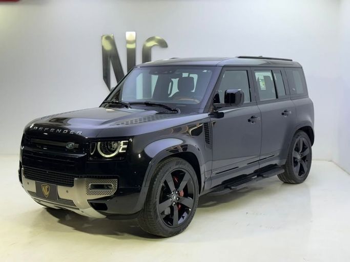جديدة Land Rover Defender 110 ثانياً, 3.0 l, 2024 في في المملكة العربية السعودية, الرياض من Black Car ، اللون أزرق داكن.  | AUTO.AE | إعلان #256708