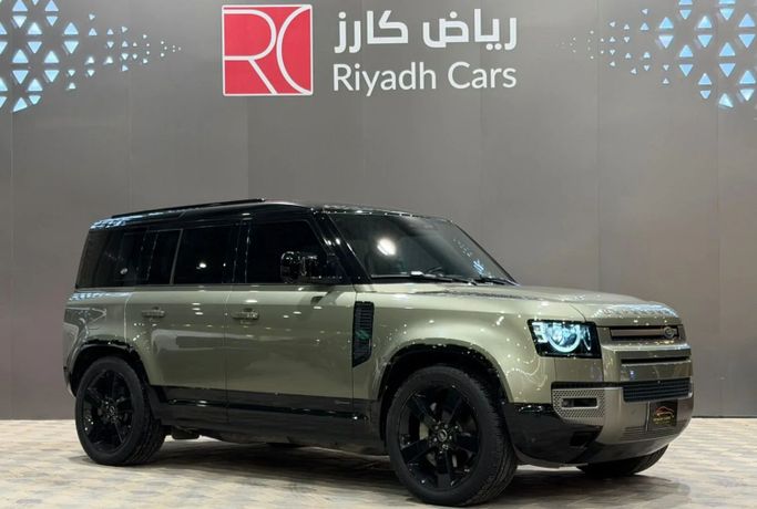 Used Land Rover Defender 110 II (L663), 3.0 l, 2021 in Saudi Arabia, Riyadh by Riyadh Cars معرض الرياض للسيارات, Green color. GCC Specs | AUTO.AE | Listing #257714