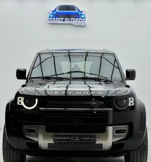 Used Land Rover Defender 110 II (L663), 3.0 l, 2022 in Saudi Arabia, Riyadh by Ramz Al Qiyadah معرض رمز القيادة, Black color. GCC Specs | AUTO.AE | Listing #267710