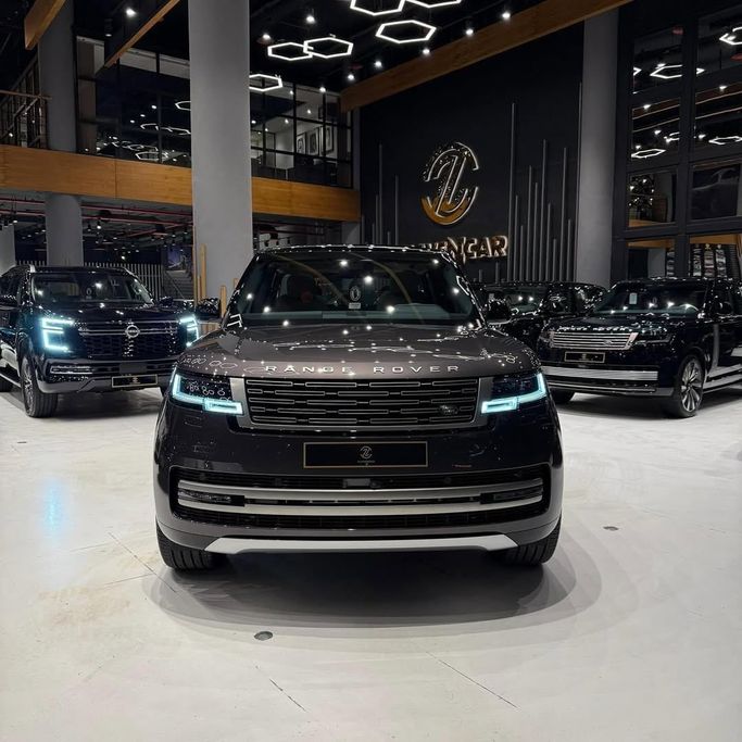 جديدة Land Rover Range Rover P360 MHEV V, 3.0 l, 2025 في في المملكة العربية السعودية, الرياض من Eleven car، اللون رمادي. مواصفات الخليج | AUTO.AE
