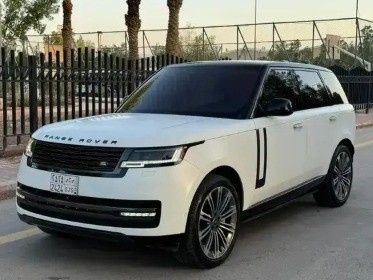 Used Land Rover Range Rover P530 MHEV V (L460), 4.4 l, 2023 in Saudi Arabia, Riyadh by معرض شموخ الشرق Shumokh Al - Sharq, White color. GCC Specs | AUTO.AE | Listing #264194
