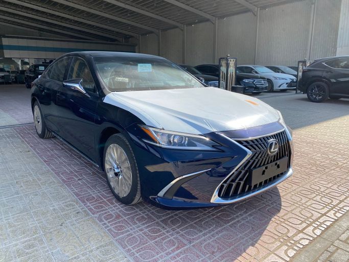 New Lexus ES 350 VII (XZ10) Facelift, 3.5 l, 2025 in Saudi Arabia, Riyadh by Saqar Najd معرض صقر نجد للسيارات, Navy Blue color.  | AUTO.AE | Listing #251212