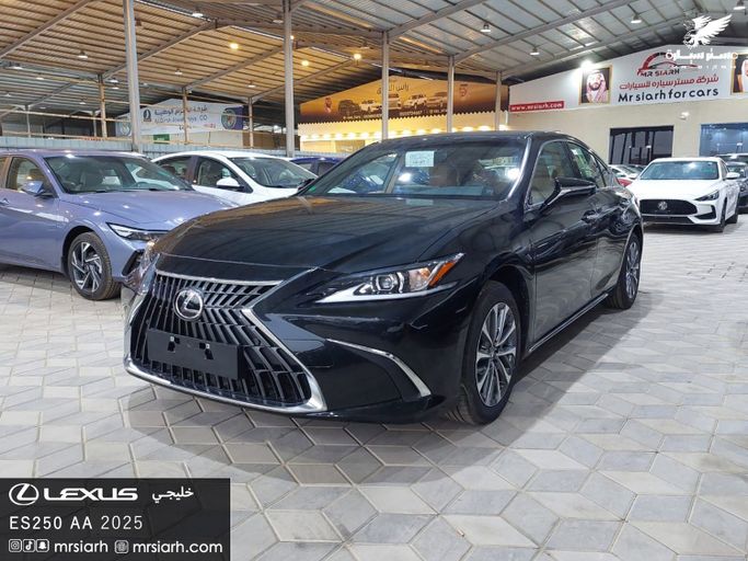 Новый Lexus ES 250 VII (XZ10) Рестайлинг, 2.5 л, 2025 в Саудовская Аравия, Эр-Рияд от Mr Siarh شركة مستر سيارة للسيارات Черный цвет.  | AUTO.AE | Объявление #251696