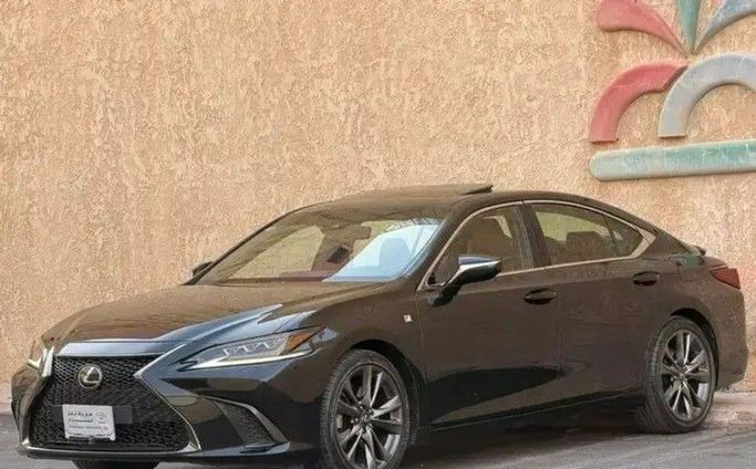 Подержанный Lexus ES 350 VII (XZ10), 3.5 л, 2021 в Саудовская Аравия, Эр-Рияд от Barakat Al Markabat Cars معرض بركة المركبات للسيارات Черный цвет. GCC | AUTO.AE | Объявление #260333