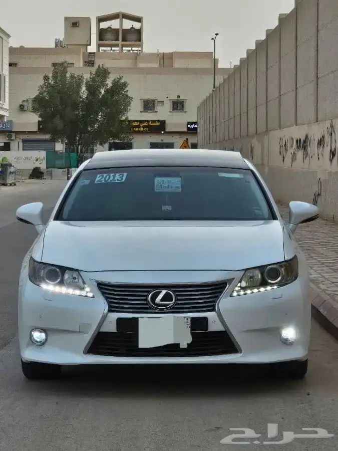 Подержанный Lexus ES 350 VI (XV60), 3.5 л, 2013 в Саудовская Аравия, Эр-Рияд от شركة معرض موطن العاصمة للسيارات Белый цвет.  | AUTO.AE | Объявление #261535